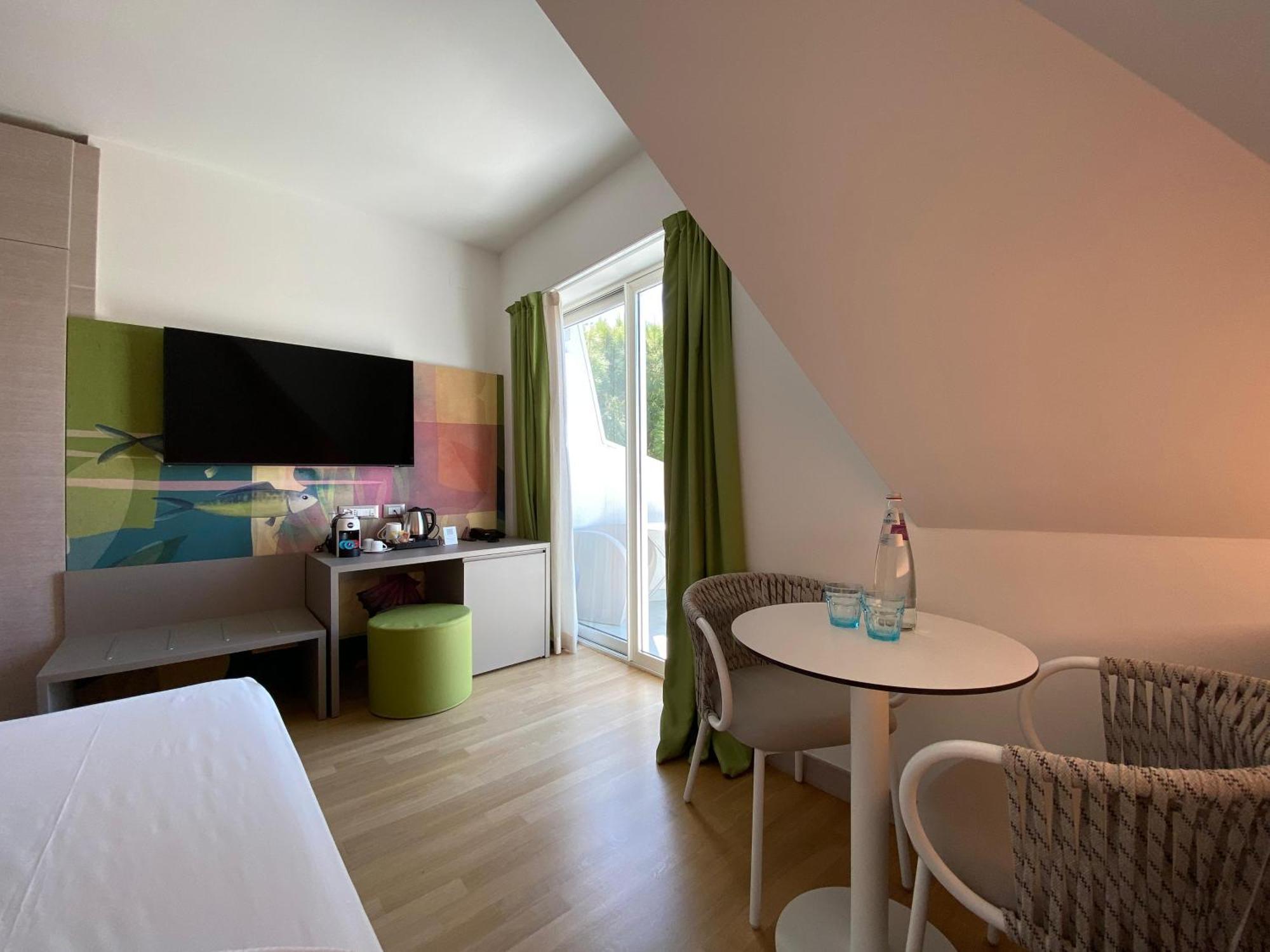 Hotel President Lignano Sabbiadoro Exteriör bild